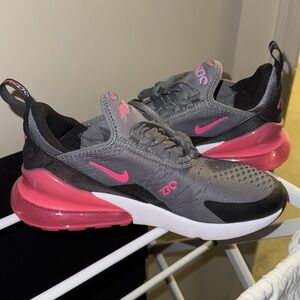 Nike Air Max 270 Black, Gray & Pink Sneakers Big Kids 6